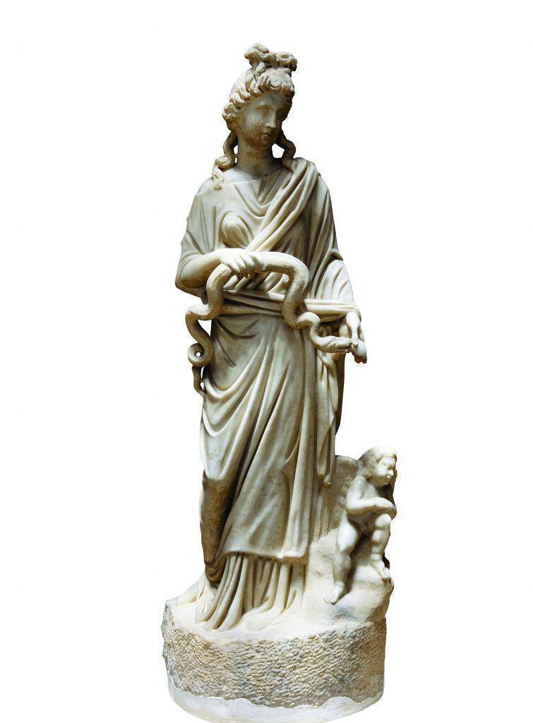 Μαρμάρινο άγαλμα της θεάς Υγιείας 3ος αι. μ.Χ., Αρχαιολογικό Μουσείο Κω © Αρχαιολογικό Μουσείο Κω, ΚΒ’ ΕΠΚΑ (φωτογράφος Γιώργος Κασιώτης) 